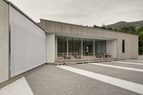 Orandajima House by Vander Architects