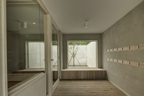 Orandajima House by Vander Architects