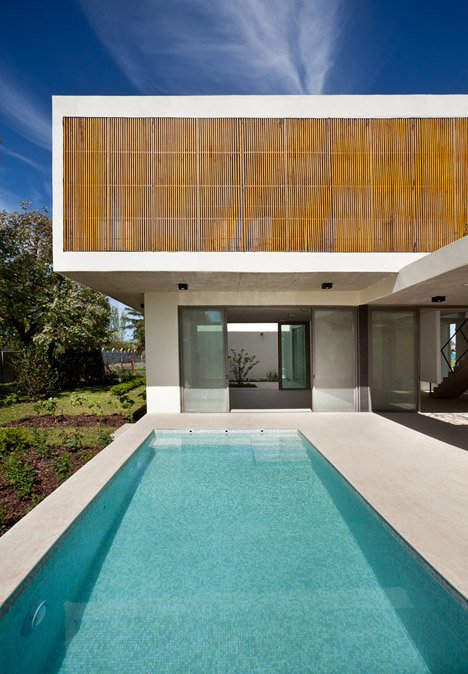 Pedro House by VDV ARQ