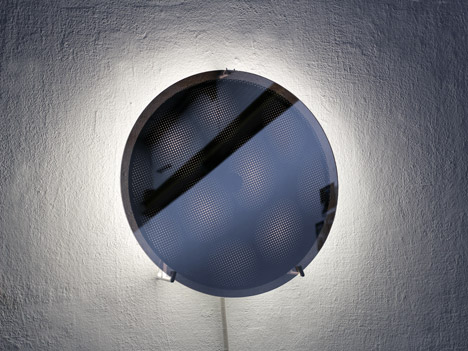 Project Moire Mirror by Hayo Gebauer