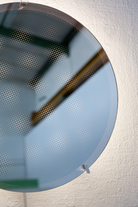 Project Moire Mirror by Hayo Gebauer