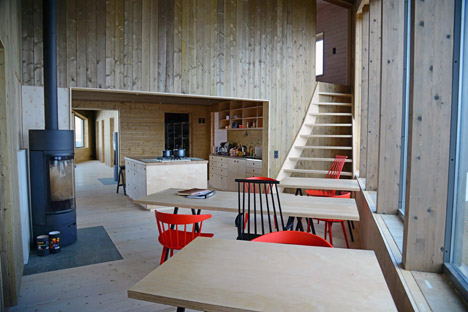 Rabot Tourist Cabin by JVA