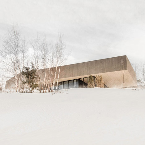 Residence Roy-Lawrence by Chevalier Morales Architectes