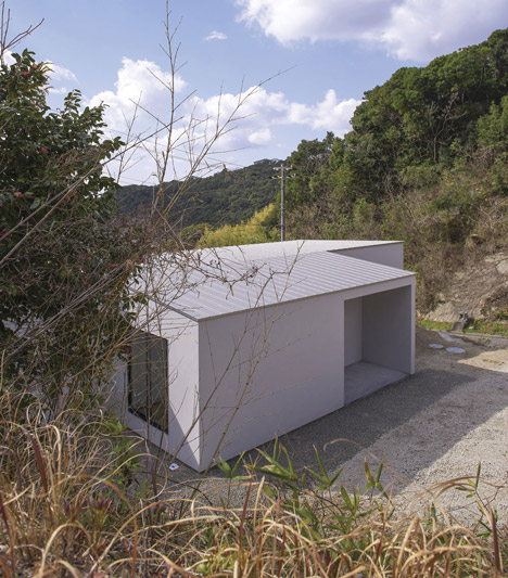 Shirahama_no_Hiraya_by_Okuwada_Architects_Office_dezeen_468_0