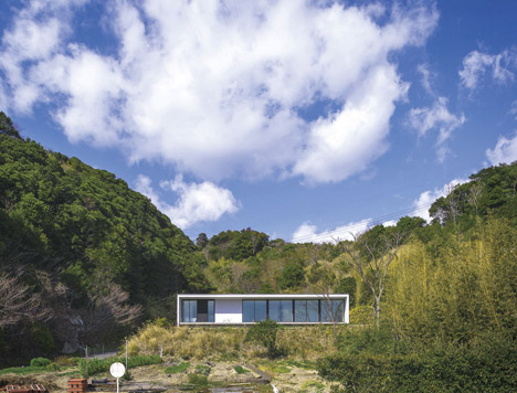 Shirahama no Hiraya by Okuwada Architects Office