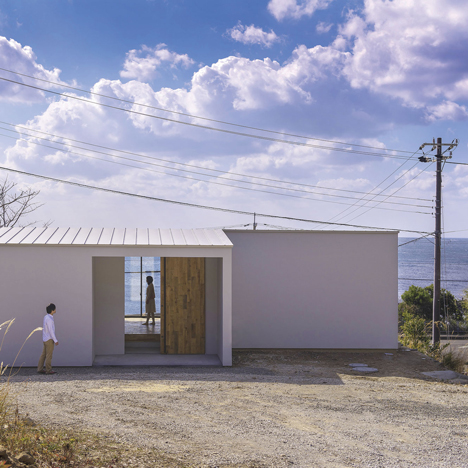 Shirahama no Hiraya by Okuwada Architects Office
