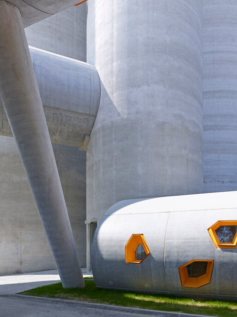 Silos 13 by VI.B Architecture