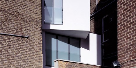 Sliver House by Boyarsky Murphy Architects slots into a three-metre-wide space