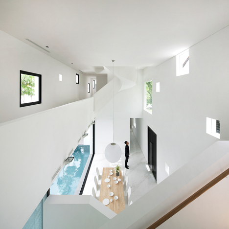 The Long Houses by Formwerkz Architects stretch down a narrow site