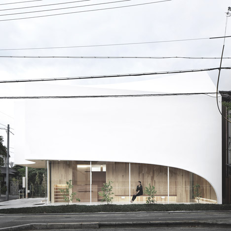 Timber Dentistry by Kohki Hiranuma