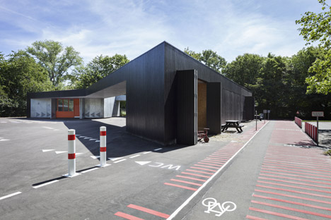 Traffic House by MLRP