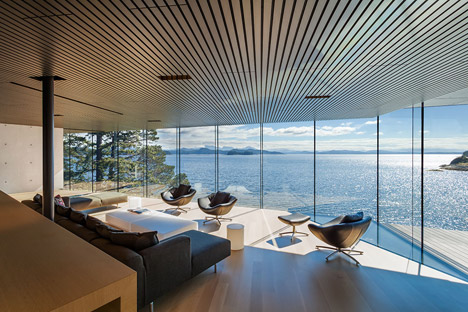 Tula House by Patkau Architects