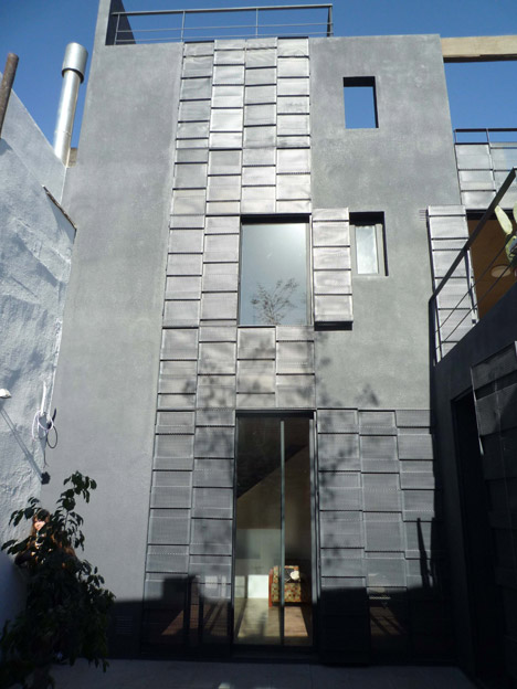 Two Houses Conde by Estudio HMA