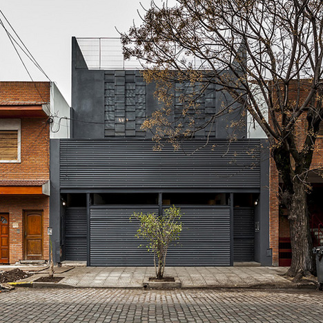 Two Houses Conde by Estudio HMA