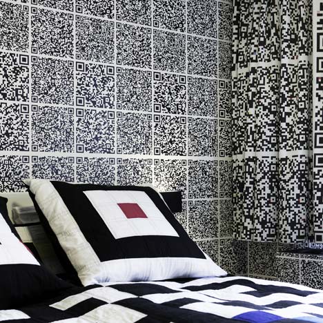 dezeen_QR-code-hotel-room_2