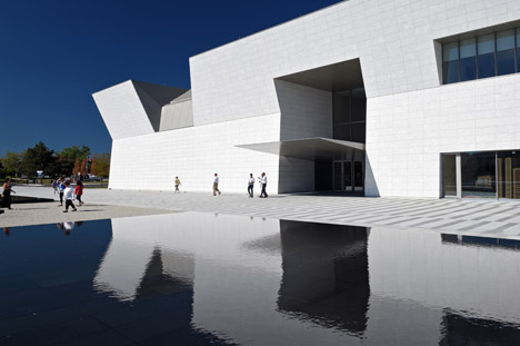Aga Khan Museum by Fumihiko Maki