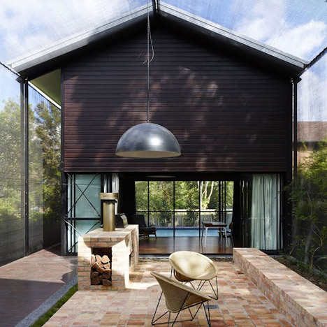 Oxlade Drive House by James Russell Architect