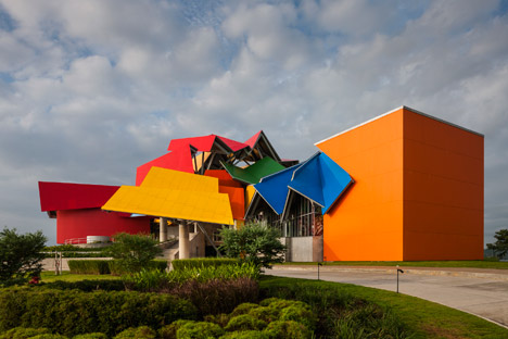 Biomuseo building by Frank Gehry