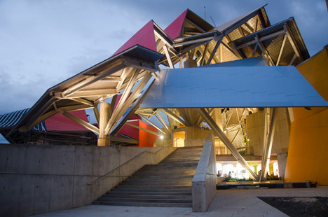 Biomuseo building by Frank Gehry