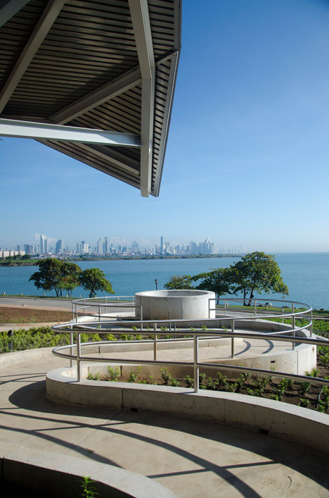 Biomuseo building by Frank Gehry