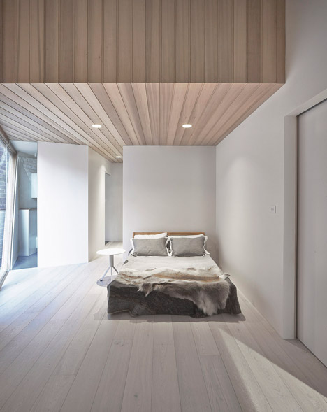 Bow House by Edwards Moore