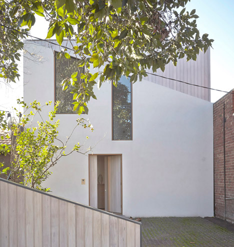 Bow House by Edwards Moore