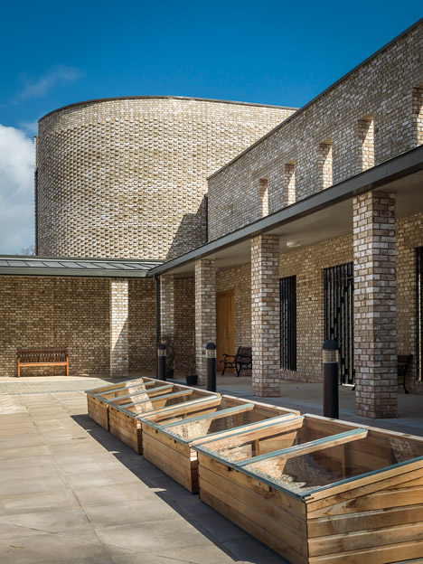 Carmelite Monastery, Liverpool by Austin-Smith:Lord