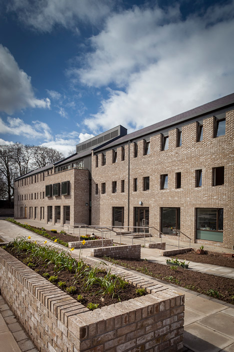 Carmelite Monastery, Liverpool by Austin-Smith:Lord