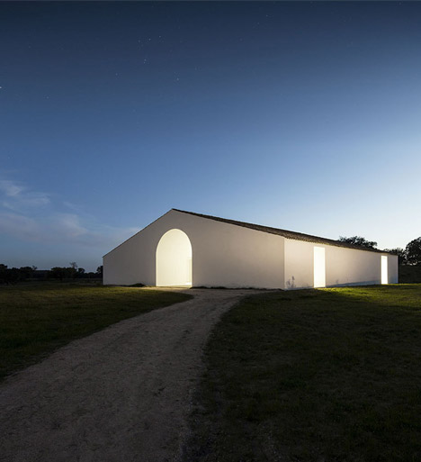 Casa no Tempo by Aires Mateus