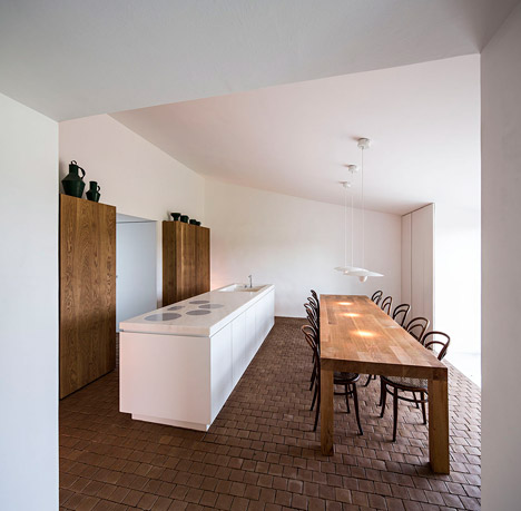 Casa no Tempo by Aires Mateus