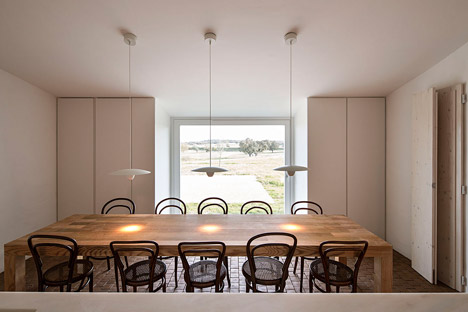 Casa no Tempo by Aires Mateus