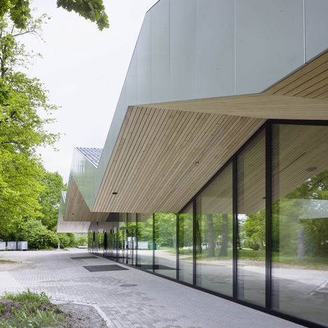 Community hall in Oberglatt by Frei + Saarinen