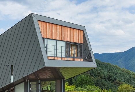 El Salvador Leaning House by Praud