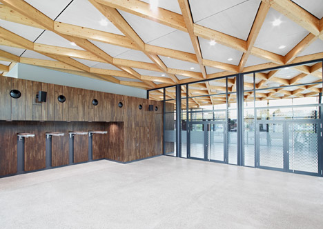 Festival Hall Neckarallee by Ackermann and Raff-
