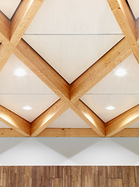 Festival Hall Neckarallee by Ackermann and Raff-