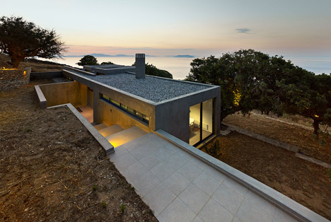 House in Kea by Stassinopoulos and Daskalakis