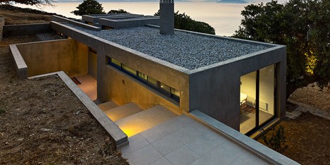 House in Kea by Stassinopoulos and Daskalakis