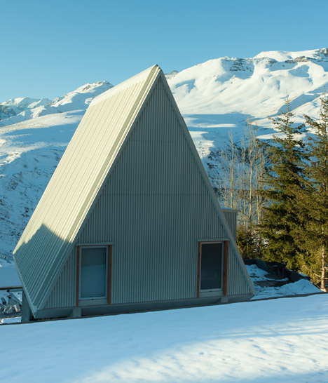 House at Chiloe Island by DRAA