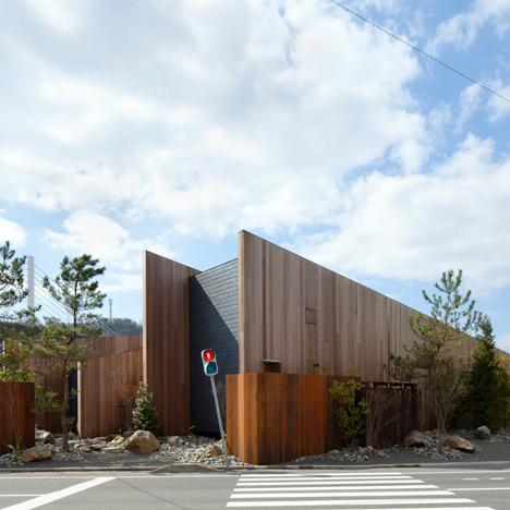 House in Onomichi by Suppose Design Office