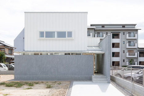 Kusatsu House by Alts Design Office