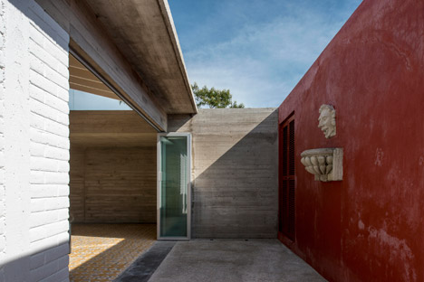 Leyva 506 by APT