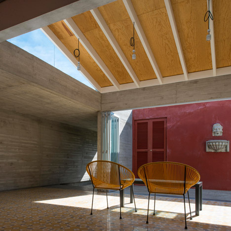 Leyva 506 by APT