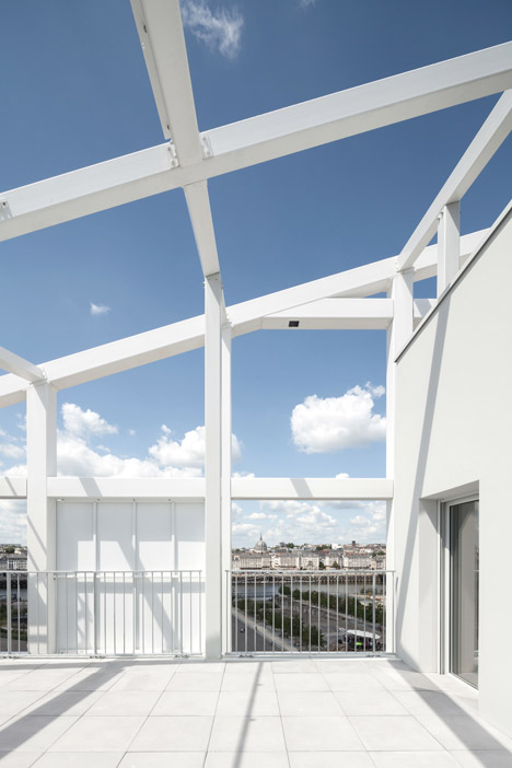 Nantes Social Housing by Antonini Darmon