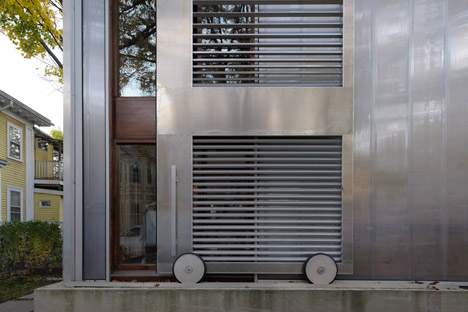 Polycarbonate house in Cambridge by Manfredo di Robilant