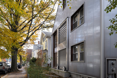 Polycarbonate house in Cambridge by Manfredo di Robilant