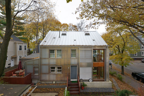 Polycarbonate house in Cambridge by Manfredo di Robilant
