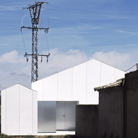 Resin Interpretation Centre by Óscar Miguel Ares Álvarez
