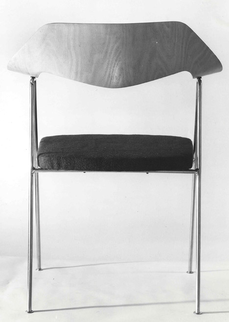 Robin Day 675 chair