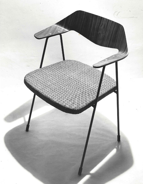 Robin Day 675 chair