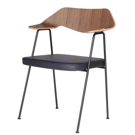 Robin Day 675 chair